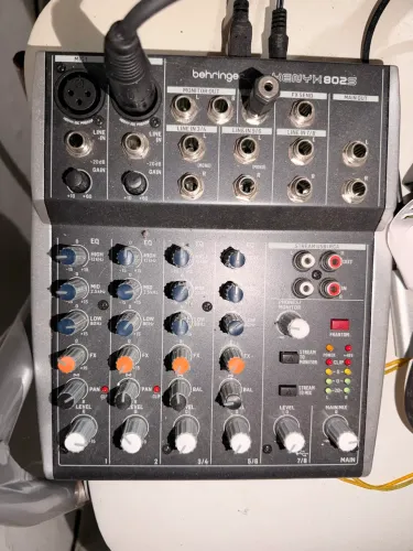 Behringer Xenyx 802s