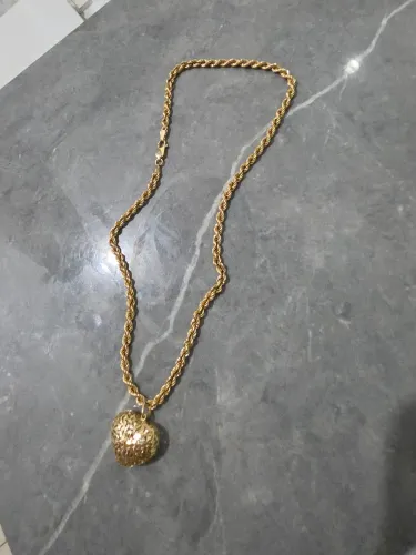 Colar de ouro