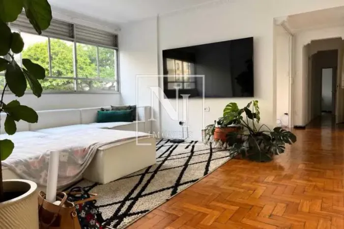 Apartamento : / Residencial / Leblon