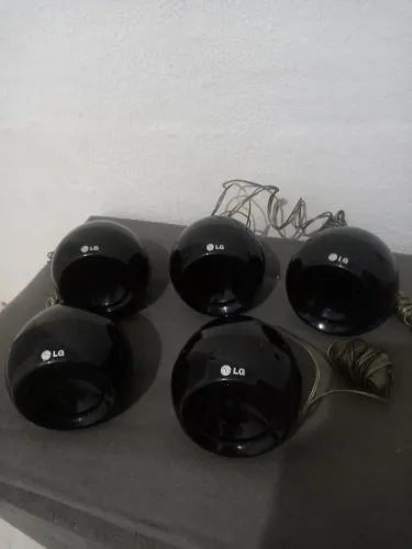 Caixinhas de som LG 