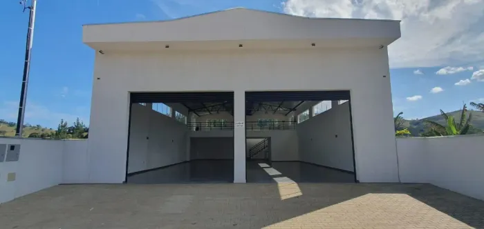 ALUGO: Galpão Comercial com 300m² na Rodovia MG-347 - Pedralva, MG