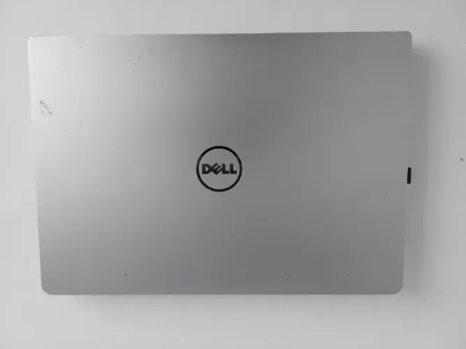 Notebook Dell Intel i7 com NVIDEA 7472 256gb NvMe 8 GB de Ram W11