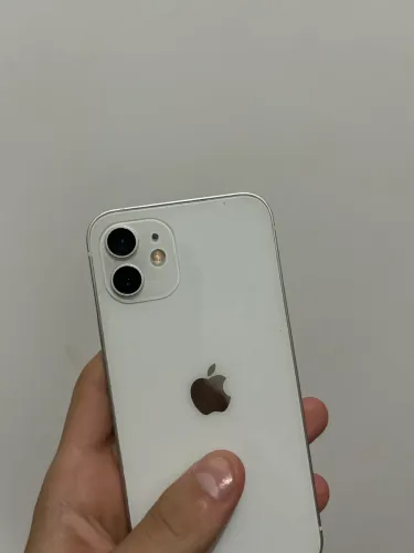 iphone 12 100% bateria trocada, com trincado na tela