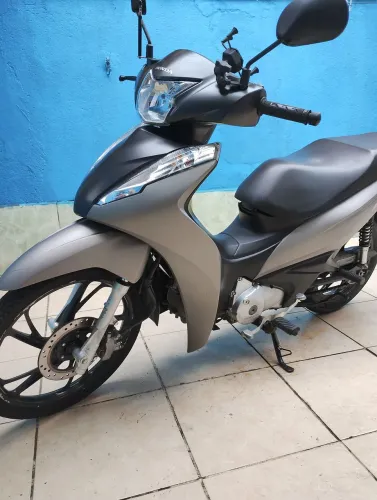 Honda Biz semi nova