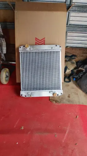 Radiador para Mercedes 709 e 710
