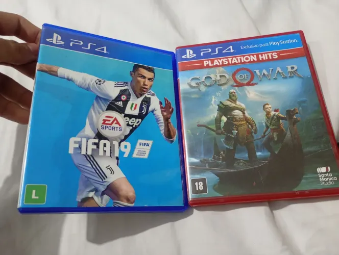 jogos de PS4 (god of war) (fifa19)