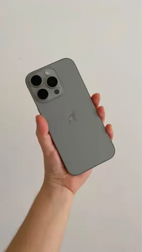 iPhone 16 Pro Seminovo 
