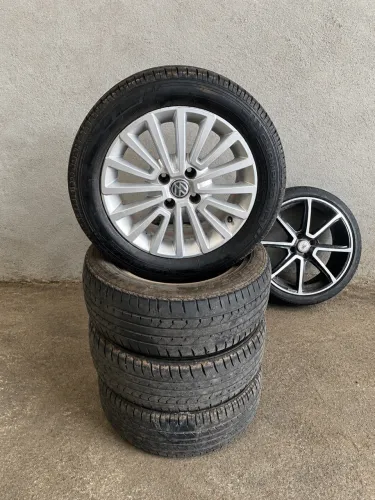 Jogo de rodas aro 15 com pneus