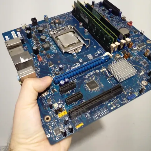 KIT PC - i5 750 4 núcleos + 6gb DDR3 + placa mãe intel E-ATX com espelho - SEM COOLER