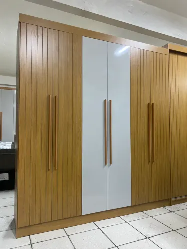 Guarda roupa casal entrega grátis