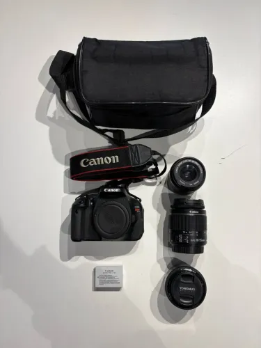 CÂMERA CÂNON T3i - usada acompanha 3 lentes
