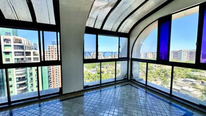 Cobertura Duplex composta de 3 suítes no condomínio Porto Verano com 200m², na Barra da Ti