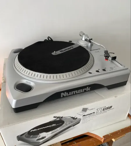 Toca discos Numark TT usb