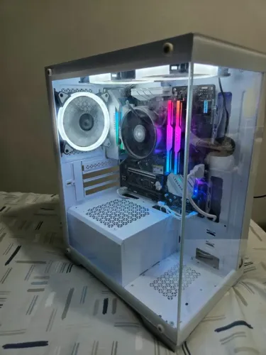 PC Gamer Ryzen 5 5600GT 16 GB ram 3200 MHZ 512 GB SSD M2