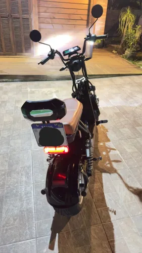 Scooter 2000W emplacada