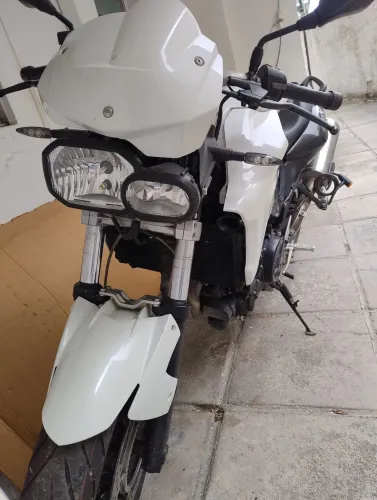 BMW F 800 R ano 2012
