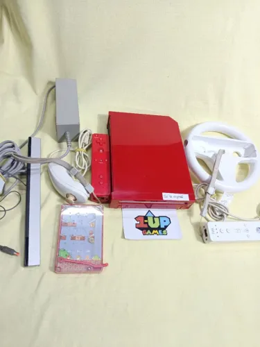 Videogame antigo Nintendo Wii vermelho