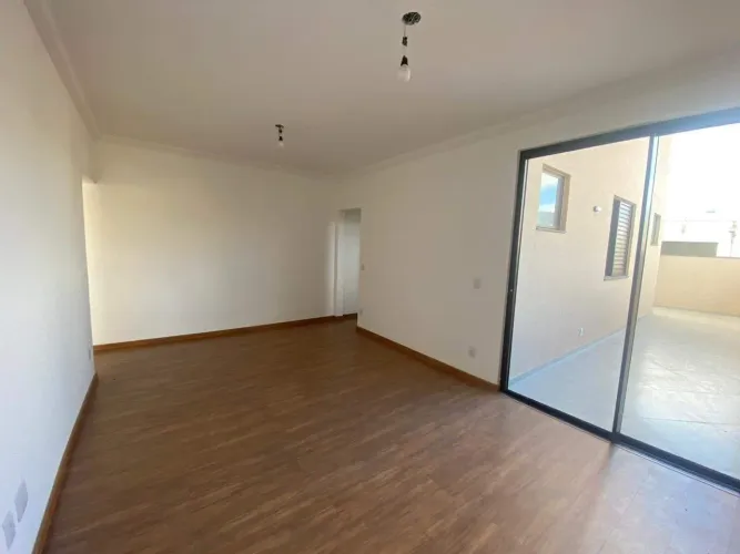 Excelente apartamento de 02 quartos com área privativa para locação em Pedro Leopoldo