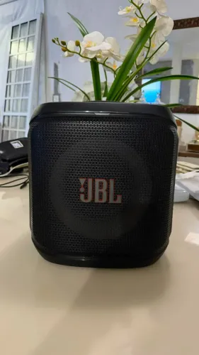 JBL Partybox Enc 2 com 9 meses de uso estado de zero