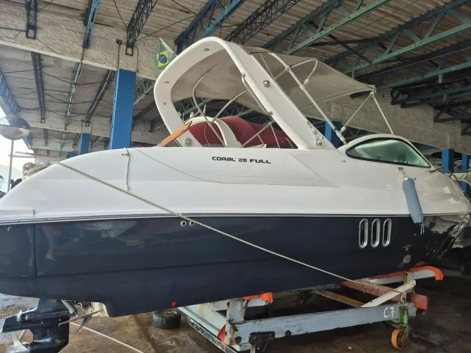Lancha Coral 28 Full , 2015, estendida para 30pés , muito nova.