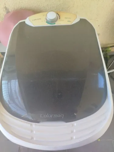 Vendo este tanquinho usadinho.
