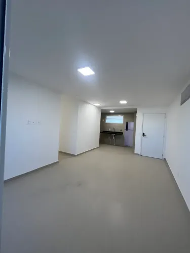 Imóvel para venda tem 105 metros quadrados com 3 quartos em José Bonifácio - Fortaleza - C