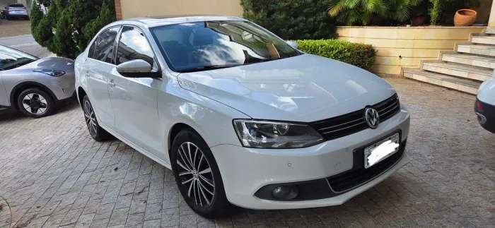 Volkswagen Jetta Highline 2.0 TSI 16V 4P Tiptronic 2014