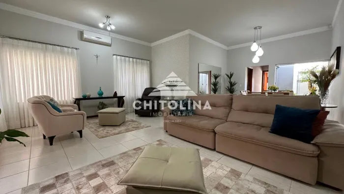 Casa com 3 dormitórios à venda, 252 m² por R$ 1.100.000,00 - Centro - Itapetininga/SP