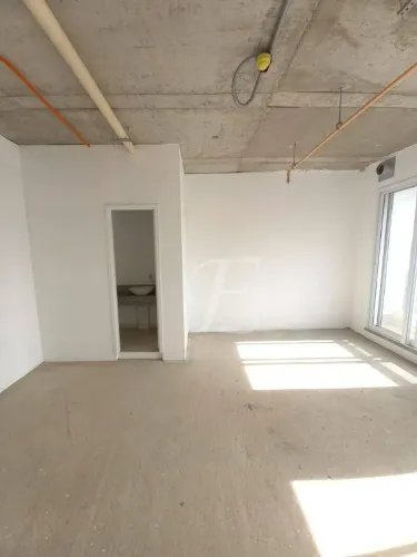 SALA A VENDA, 1 BANHEIRO, 1 VAGA, VARANDA,, CHACARA SANTO ANTONIO, PERTO SHOPPING MORUMBI
