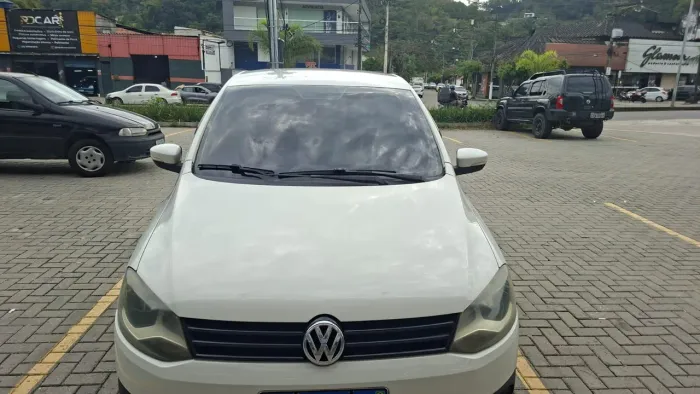 Volkswagen Fox 1.6 MI Total Flex 8V 5P 2013