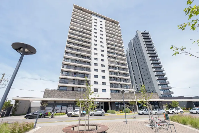 Apartamento de 3 dormitórios disponível para aluguel e venda no Parque Una em Pelotas RS,