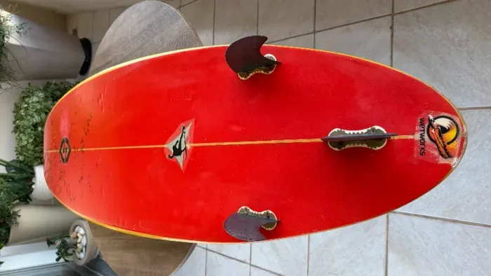 prancha de surf wetworks pouco usada em excelente condições de uso