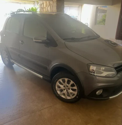 Volkswagen Crossfox 1.6 MI Total Flex 8V 5P 2013