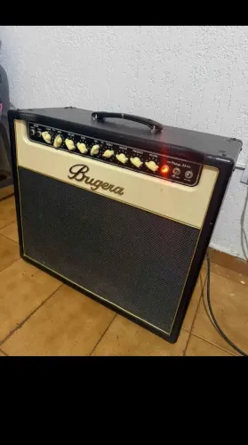 Amplificador valvulado bugera v55