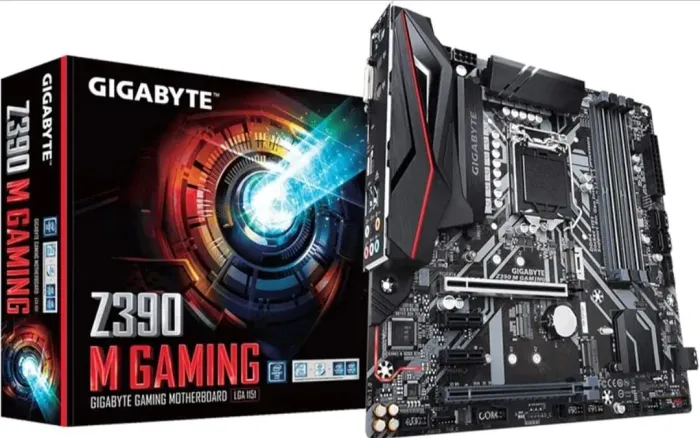 Placa mãe Z390 M Gaming, Processador i5 9600K, Water Cooler 120M, Gabinete Aquário Pequeno