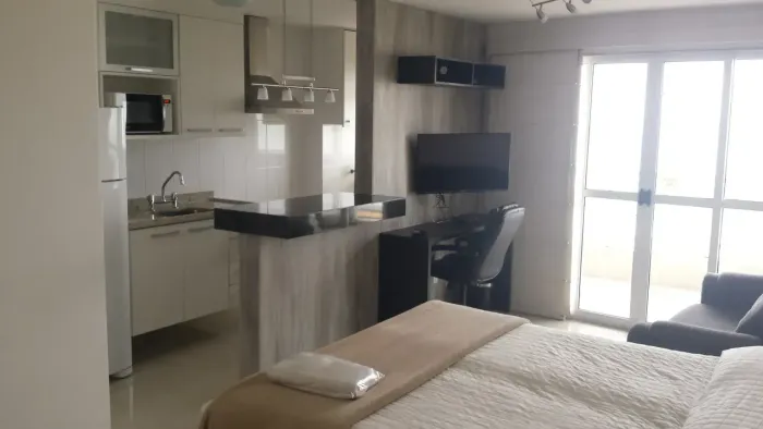 Imóvel para aluguel possui 35 metros quadrados com 1 quarto em Praia Campista - Macaé - RJ