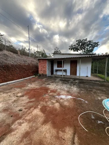 Granja Recanto da Cachoeira Invernada