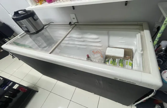 Freezer Horizontal Metalfrio 439 Litros - 220V