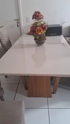 Mesa seminova seis cadeiras