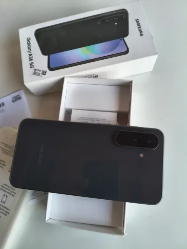 Samsung A36 top