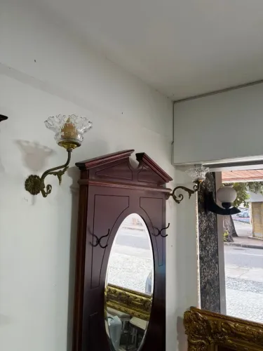 Antigo Par Arandelas para Velas Ornamentadas
