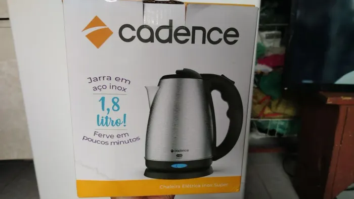 Chaleira Elétrica Inox Cadence 1,8L 127V