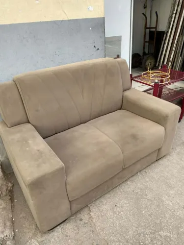 Sofá de 2 lugares entrego