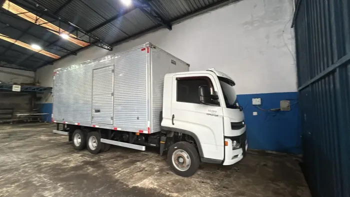 Vw 13180 baú novinho