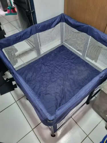 Cercadinho articulado infantil, 1,20x1,20, dobrável e portátil (Emborrachado de brinde)