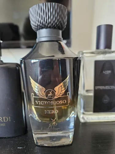 Perfume maison asrar victorioso Nero - frasco de 100 ml - dupe do invictus victory elixir