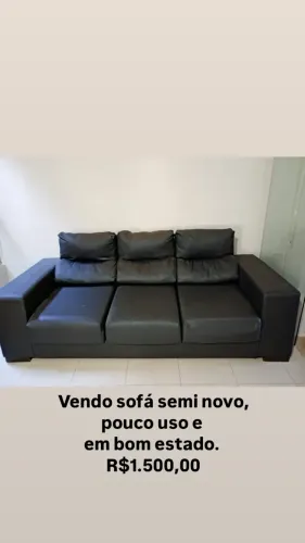 Sofa preto, 3 Lugares, Material Courvin