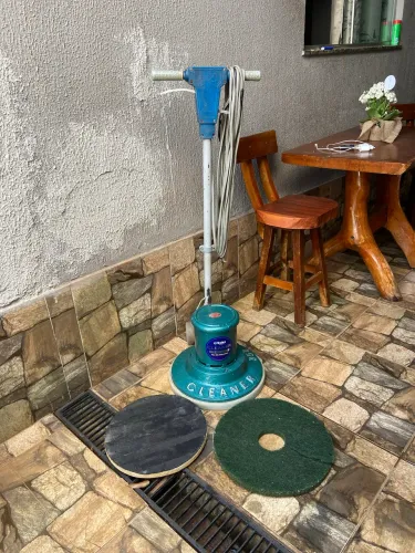 Enceradeira Cleaner 350 CL plus