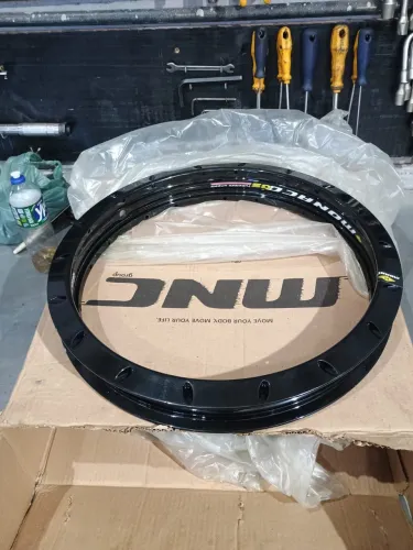 Par de aros novos