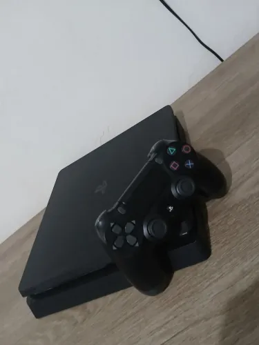 PS4 SLIM EM PERFEITO ESTADO 